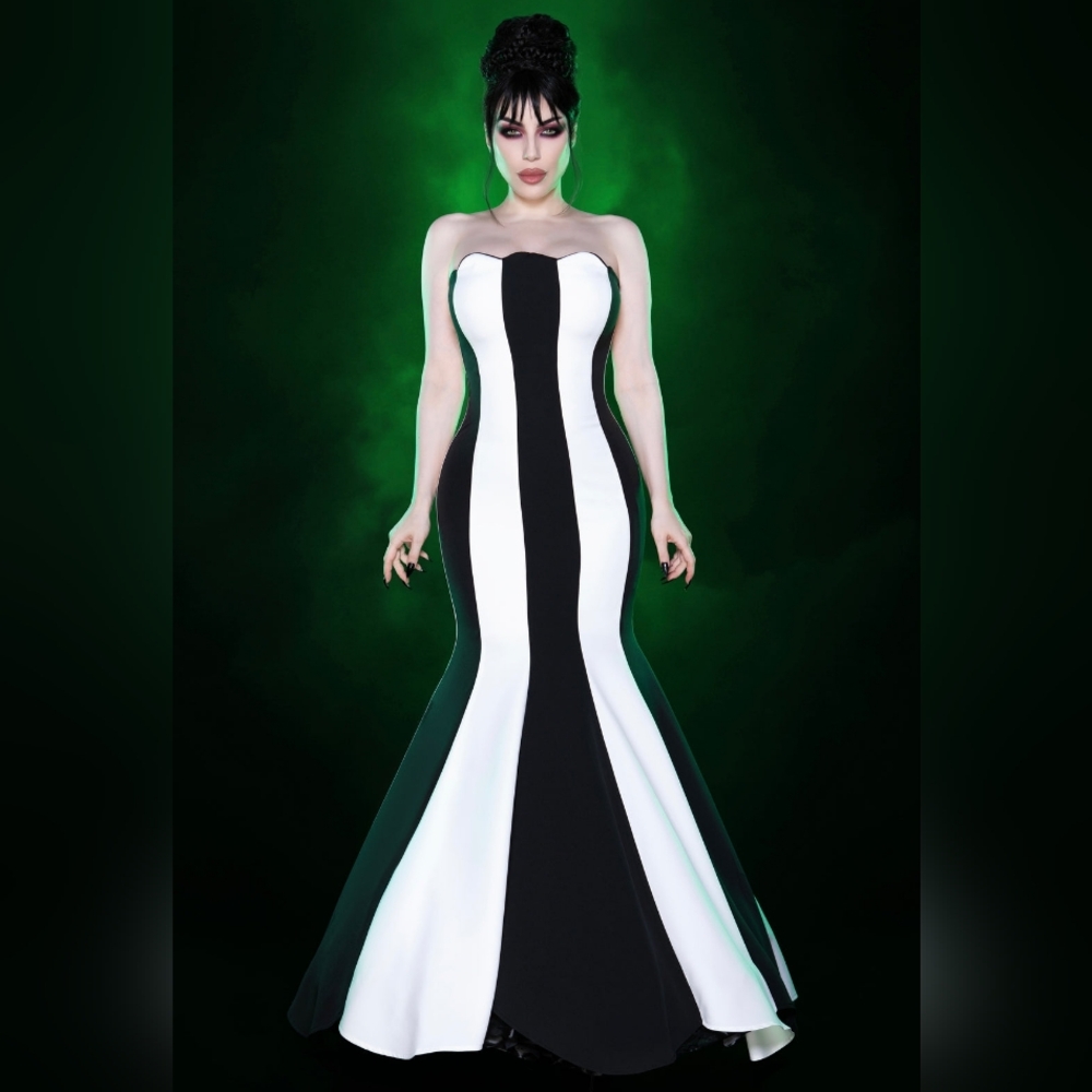 Elegant Black and White Strapless Gown By WEASEL WEAR unique Vintage Plus